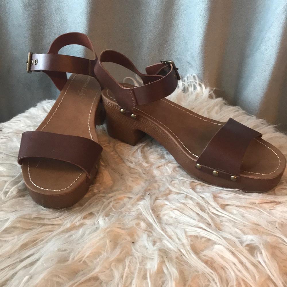 American Eagle shoes